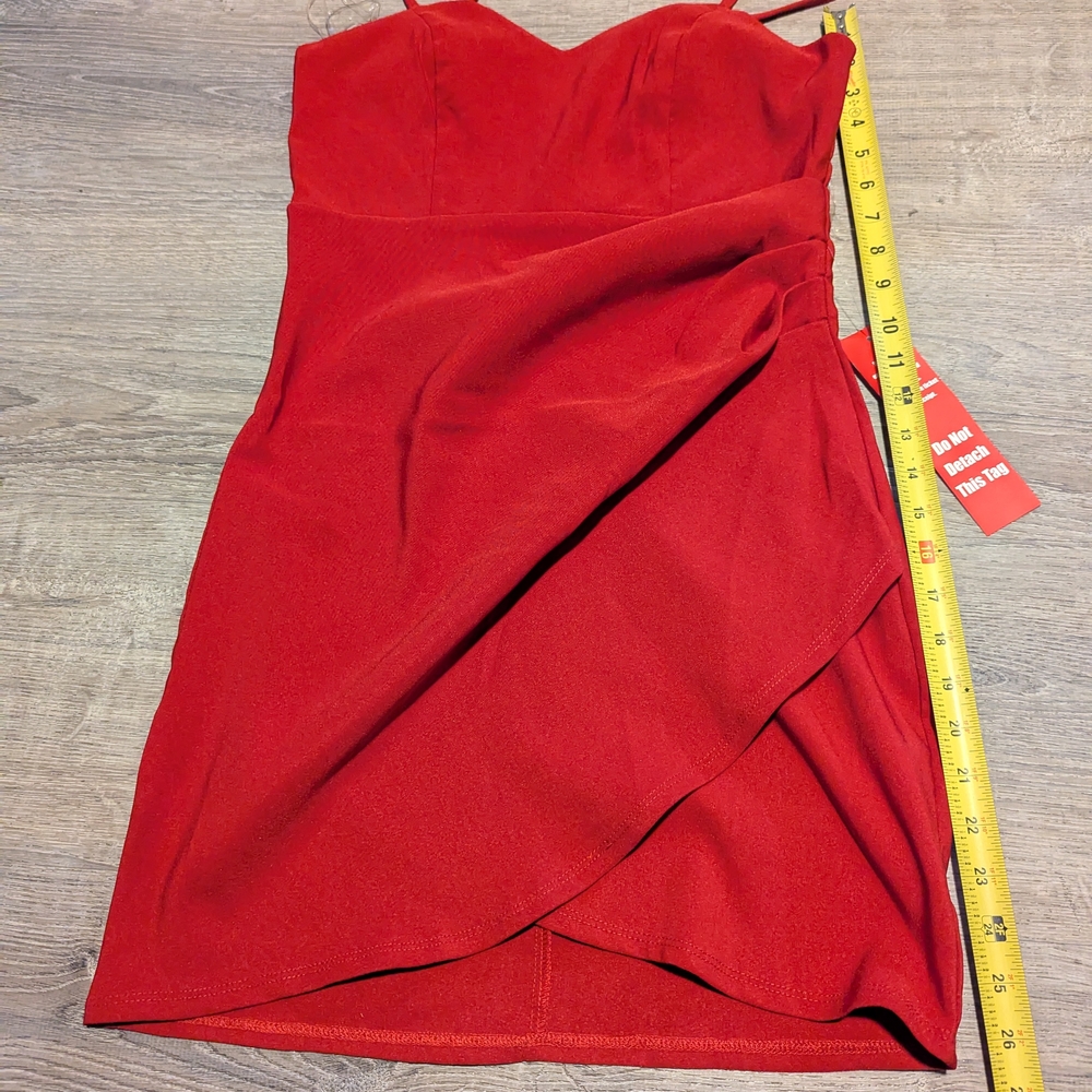 Elegant Red Strapless Dress